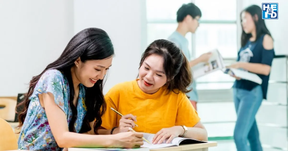 Ôn thi Tiếng Anh tốt nghiệp THPT
