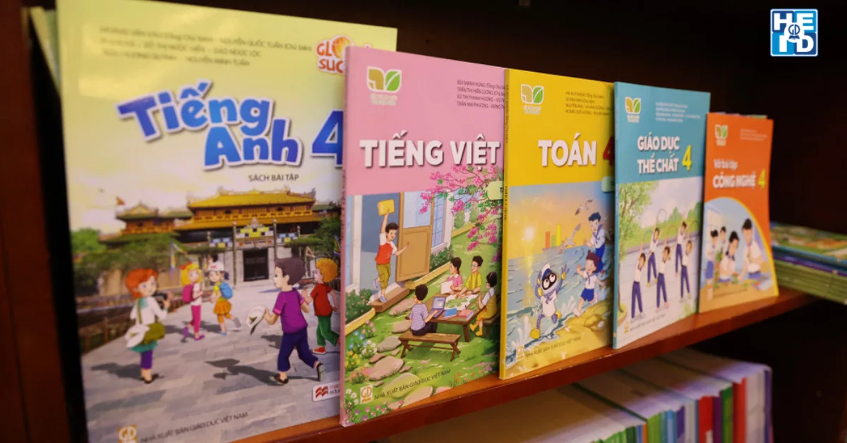 Nhiều tổ chức và cá nhân đủ điều kiện đều có quyền tham gia biên soạn sách giáo khoa, mở ra cơ hội xã hội hóa công tác biên soạn và xuất bản SGK - Biên soạn sách giáo khoa