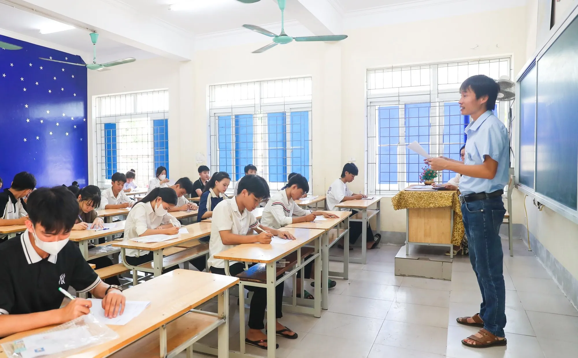 Tăng cường luyện đề ngắn – bám sát đề minh họa